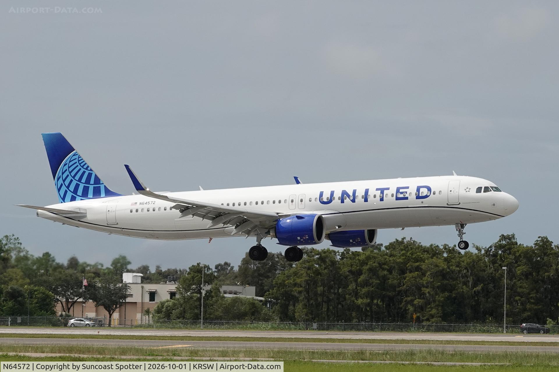 Aircraft N64572, 2026 Airbus A321-271NX, c/n 13144, United 2137 arrives at Southwest Florida International Airport following flight from Chicago-O’Hare International Airport, at KRSW, photo by Suncoast Spotter