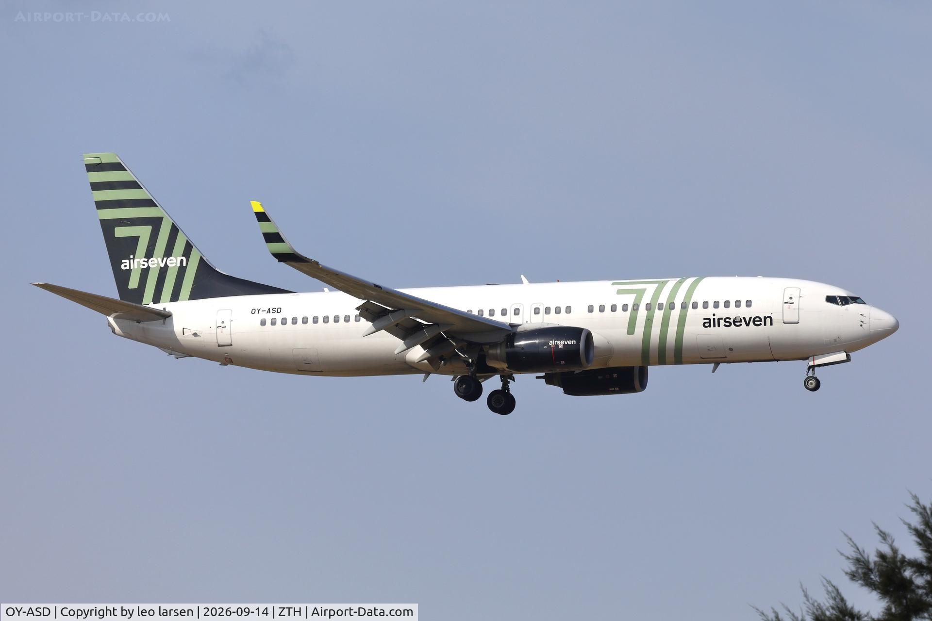 Aircraft OY-ASD, 2009 Boeing 737-8FZ, c/n 29674 l/n 3140, Zakynthos 14.9.2026, at ZTH, photo by leo larsen