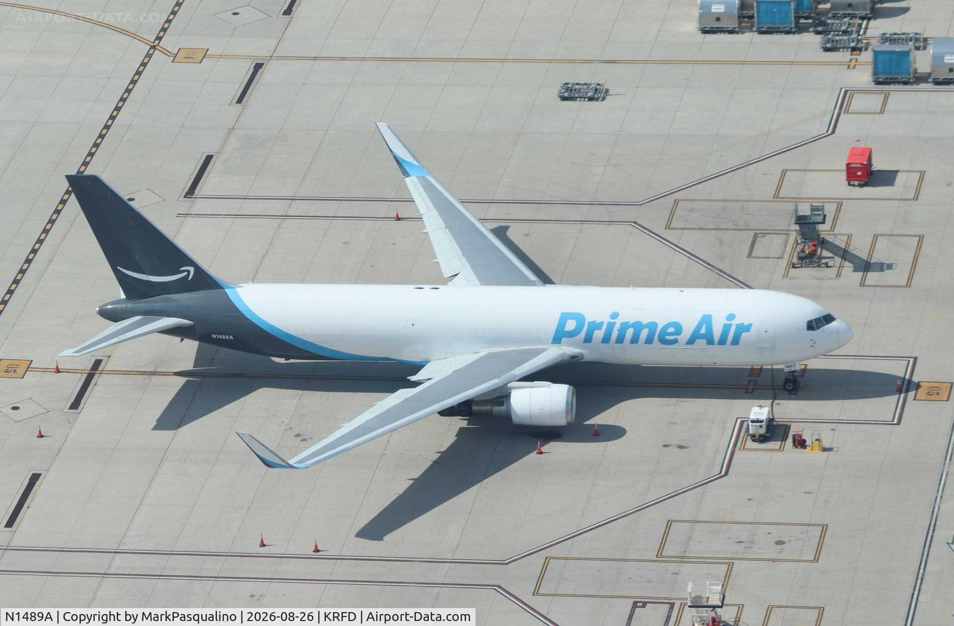 Aircraft N1489A, 1994 Boeing 767-31K(ER)(BCF), c/n 27206 l/n 533, Boeing 767-31K(ER)(BCF), at KRFD, photo by MarkPasqualino