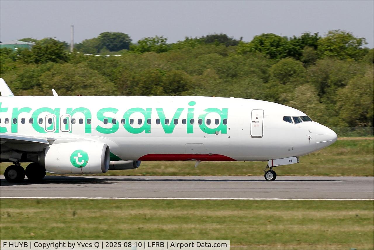 Aircraft F-HUYB, 2017 Boeing 737-8JP, c/n 42274 l/n 6247, Boeing 737-8JP, Take off run rwy 07R, Brest-Bretagne airport (LFRB-BES), at LFRB, photo by Yves-Q