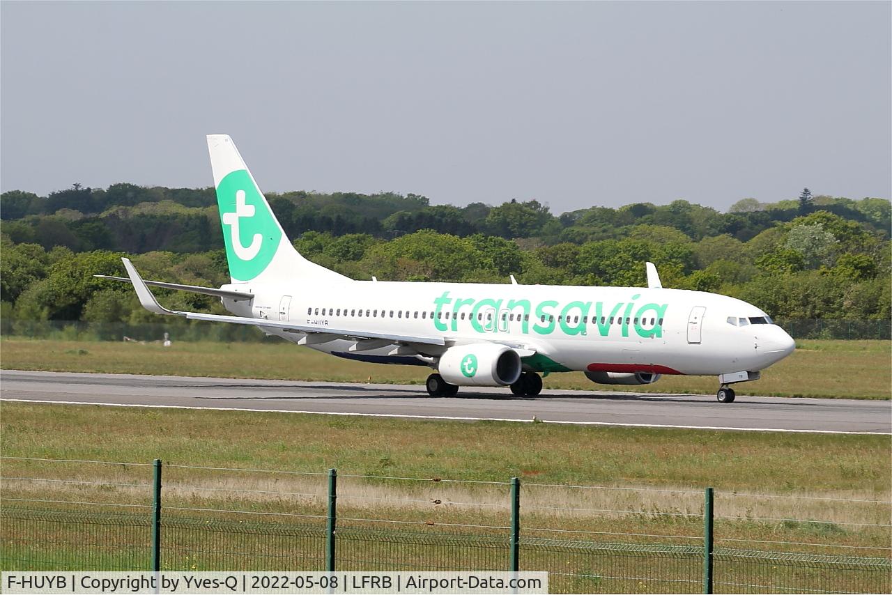 Aircraft F-HUYB, 2017 Boeing 737-8JP, c/n 42274 l/n 6247, Boeing 737-8JP, Take off run rwy 07R, Brest-Bretagne airport (LFRB-BES), at LFRB, photo by Yves-Q