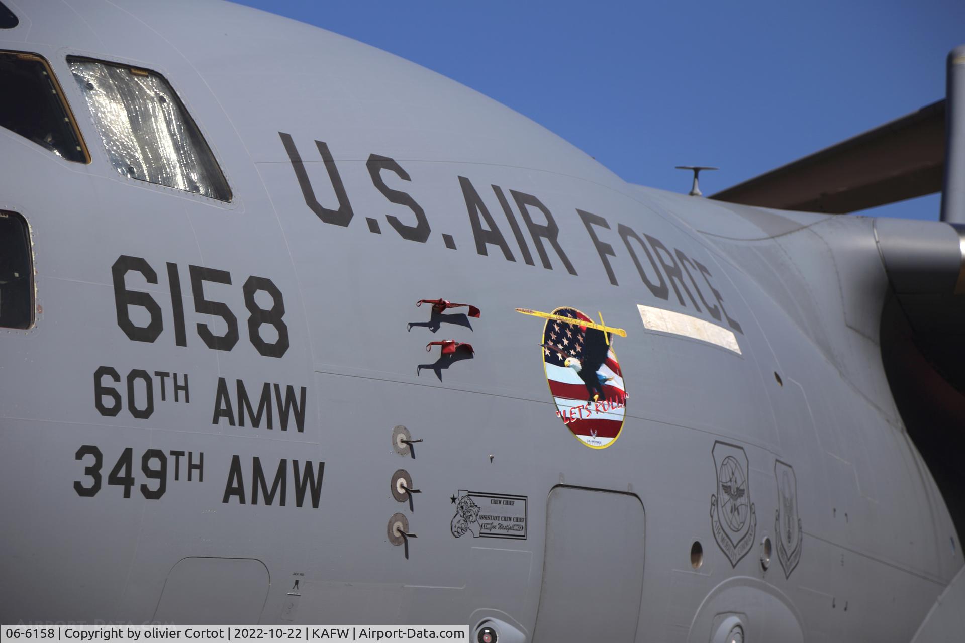 Aircraft 06-6158, 2006 Boeing C-17A Globemaster III, c/n P-158, 2022 Airshow, at KAFW, photo by olivier Cortot
