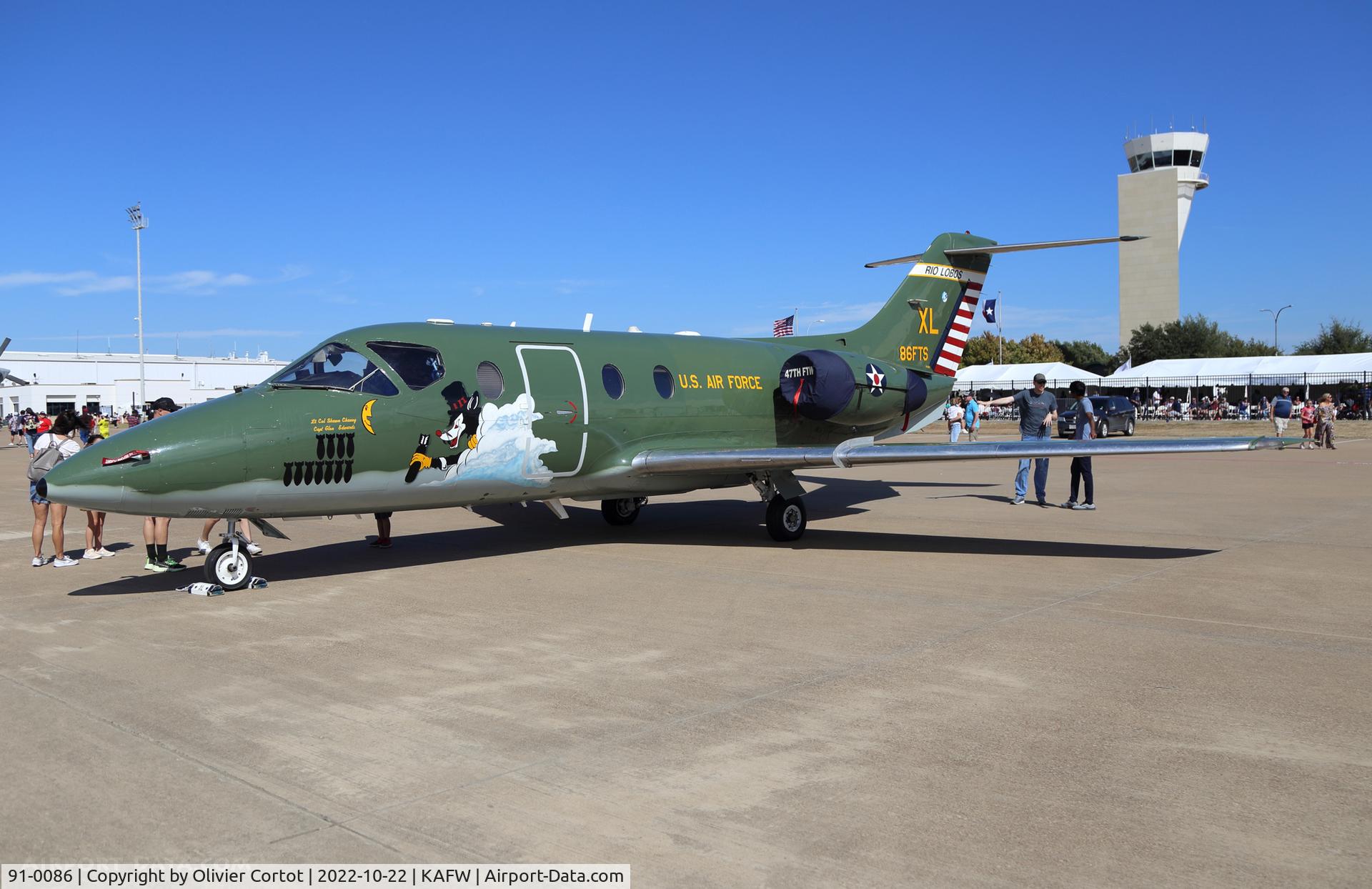 Aircraft 91-0086, 1991 Beechcraft T-1A Jayhawk, c/n TT-27, 2022 Airshow, at KAFW, photo by Olivier Cortot