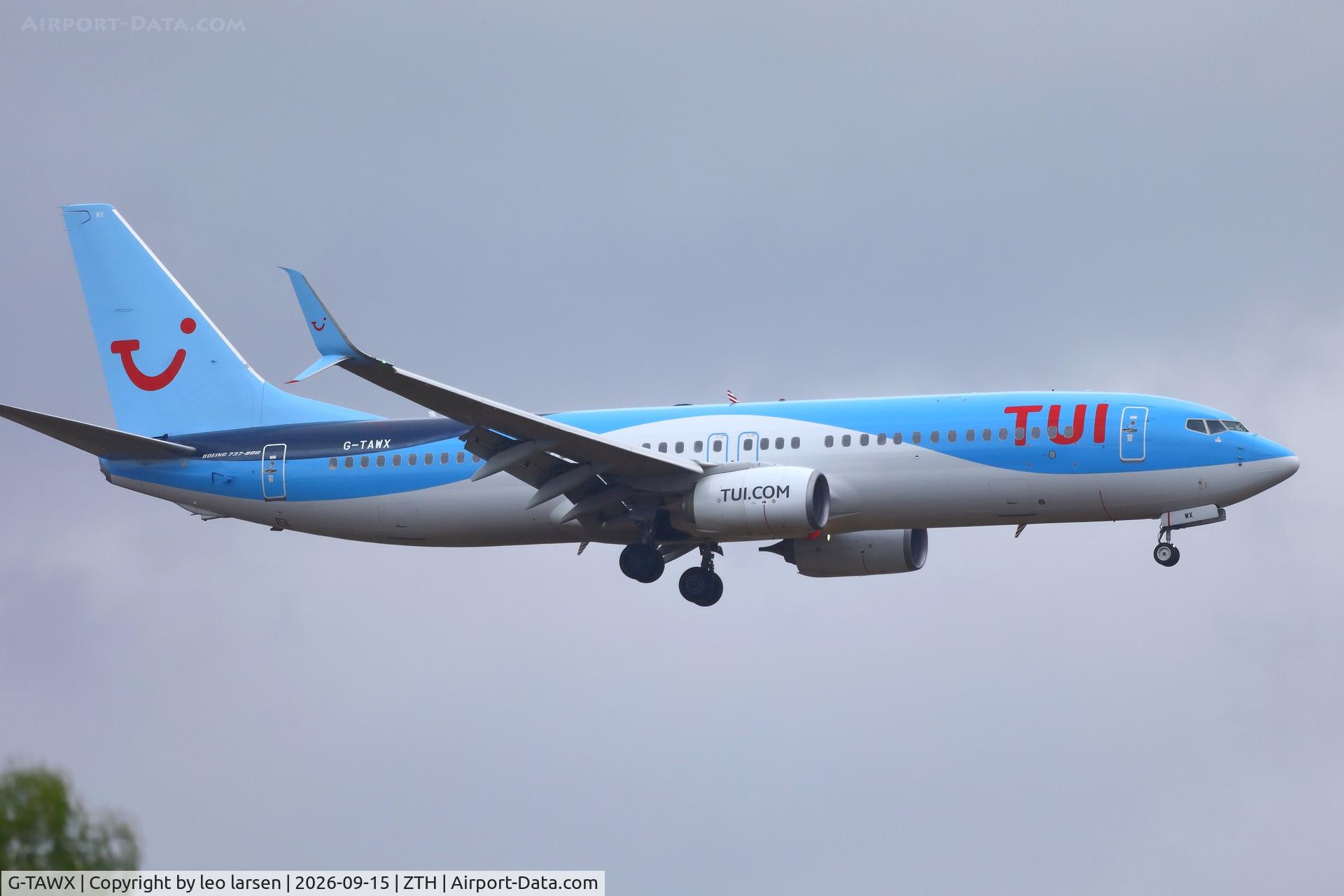 Aircraft G-TAWX, 2013 Boeing 737-8K5, c/n 44272 l/n 4827, Zakynthos 15.9.2026, at ZTH, photo by leo larsen