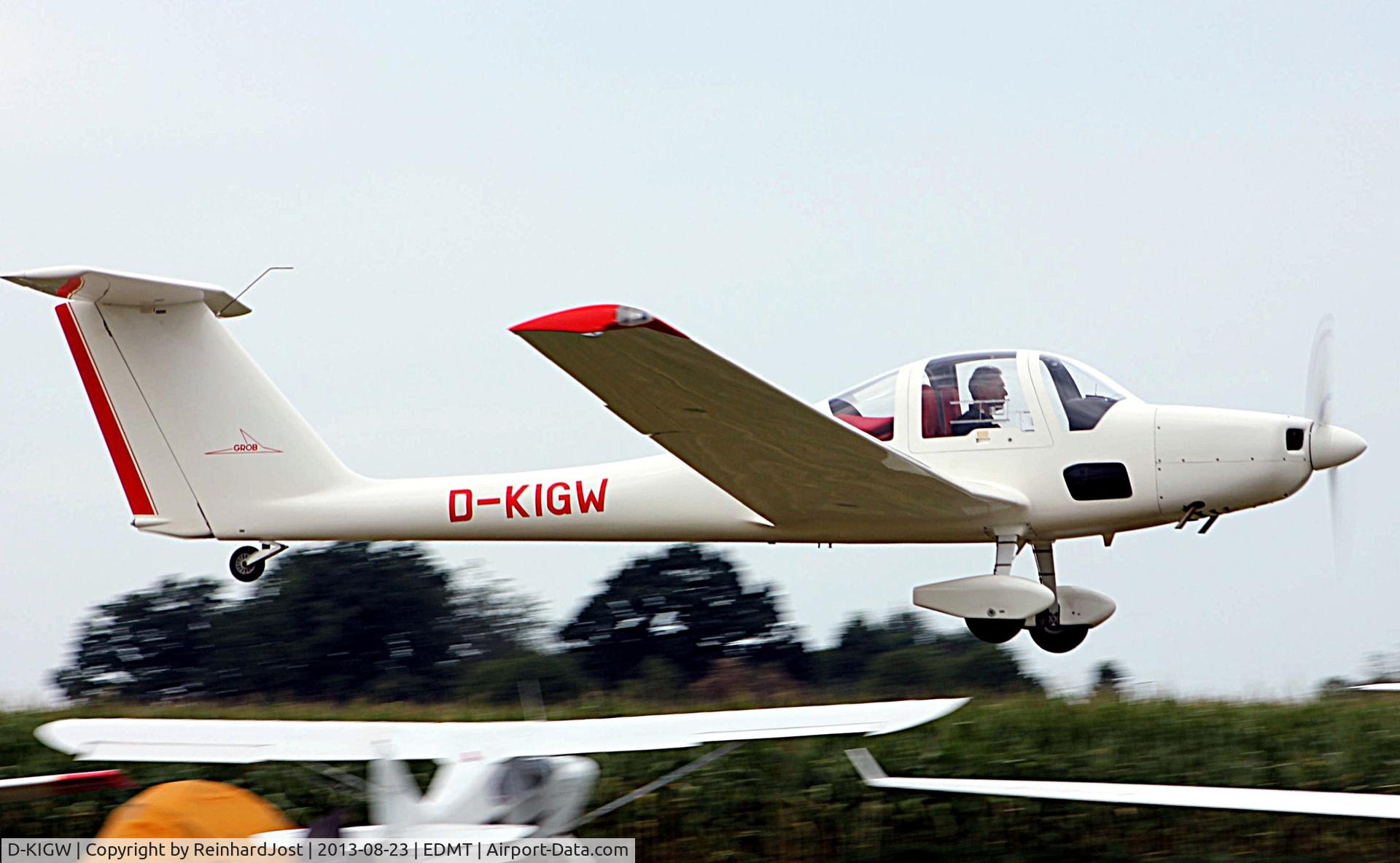 Aircraft D-KIGW, Grob G 109B, c/n 6573, Short before touching down at Tannkosh 2013, at EDMT, photo by ReinhardJost
