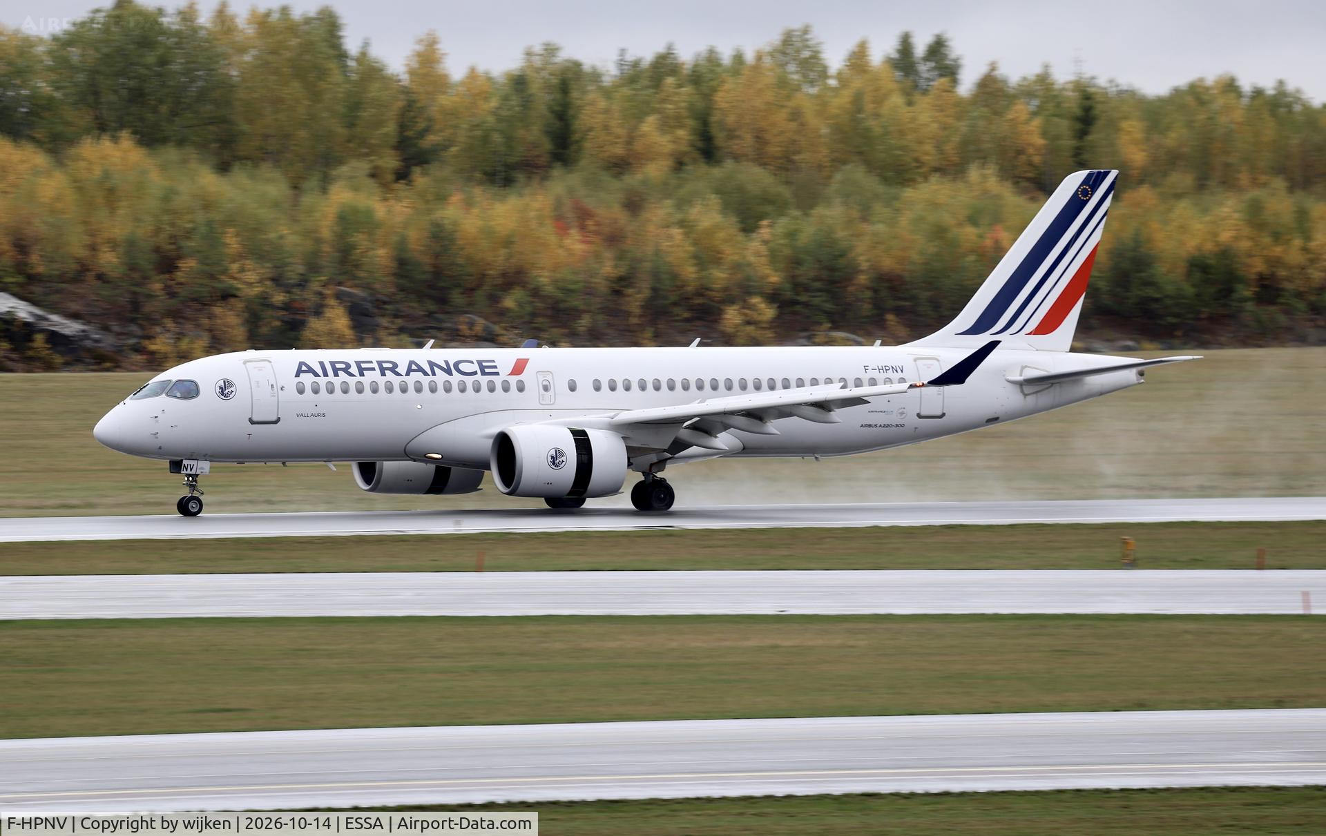 Aircraft F-HPNV, 2025 Airbus A220-300, c/n 55385, Rwy 01R, at ESSA, photo by wijken
