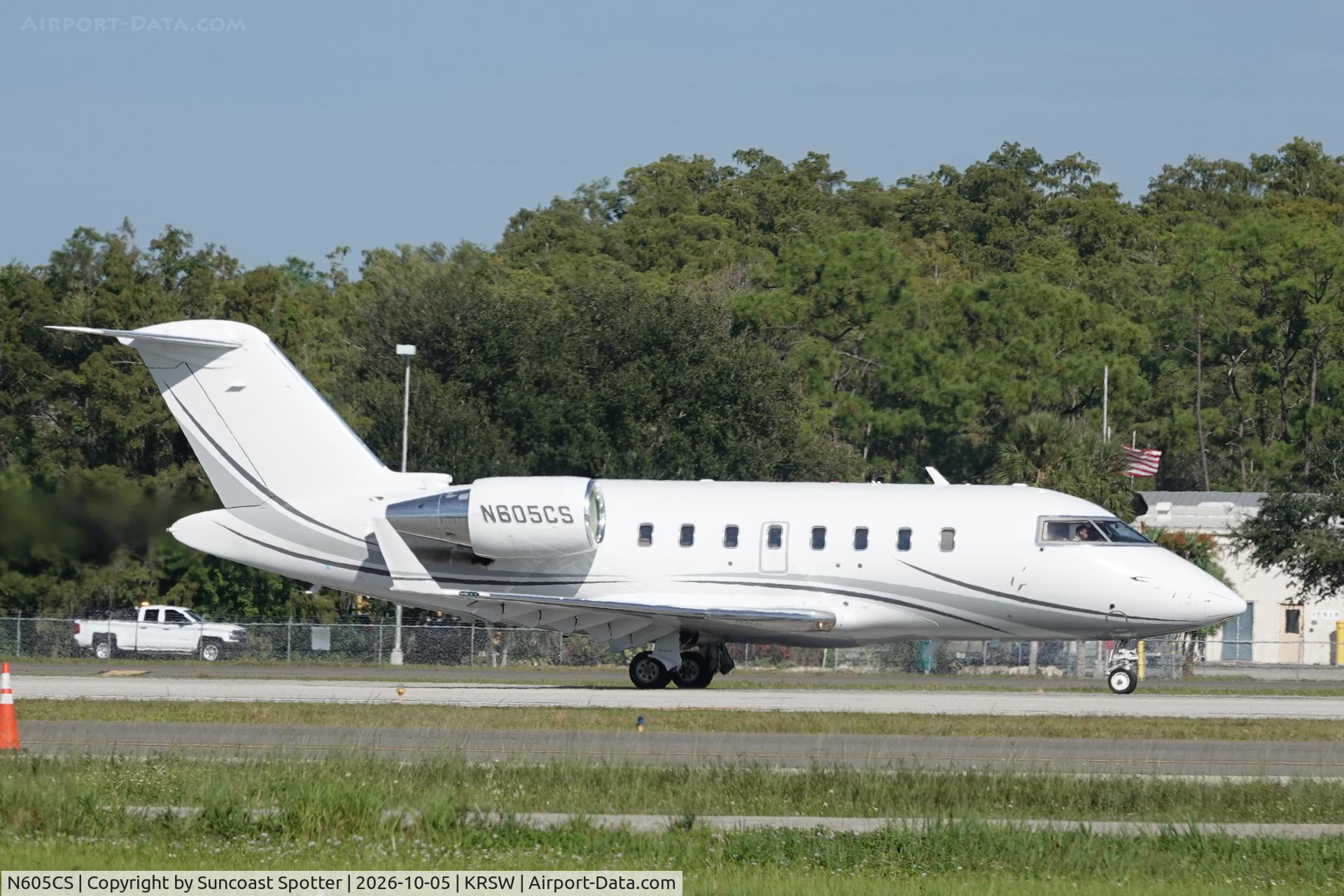 Aircraft N605CS, 2009 Bombardier Challenger 605 (CL-600-2B16), c/n 5801, Jet Linx 605 departs Southwest Florida International Airport enroute to Detroit Metro Airport, at KRSW, photo by Suncoast Spotter