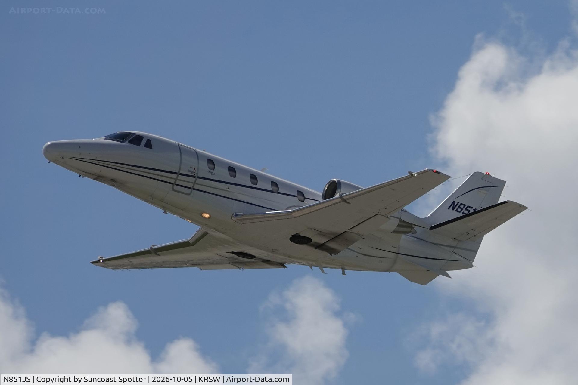 Aircraft N851JS, 2000 Cessna 560XL Citation Excel, c/n 560-5111, Jetshare 851 departs Southwest Florida International Airport enroute to Hilton Head Island Airport, at KRSW, photo by Suncoast Spotter