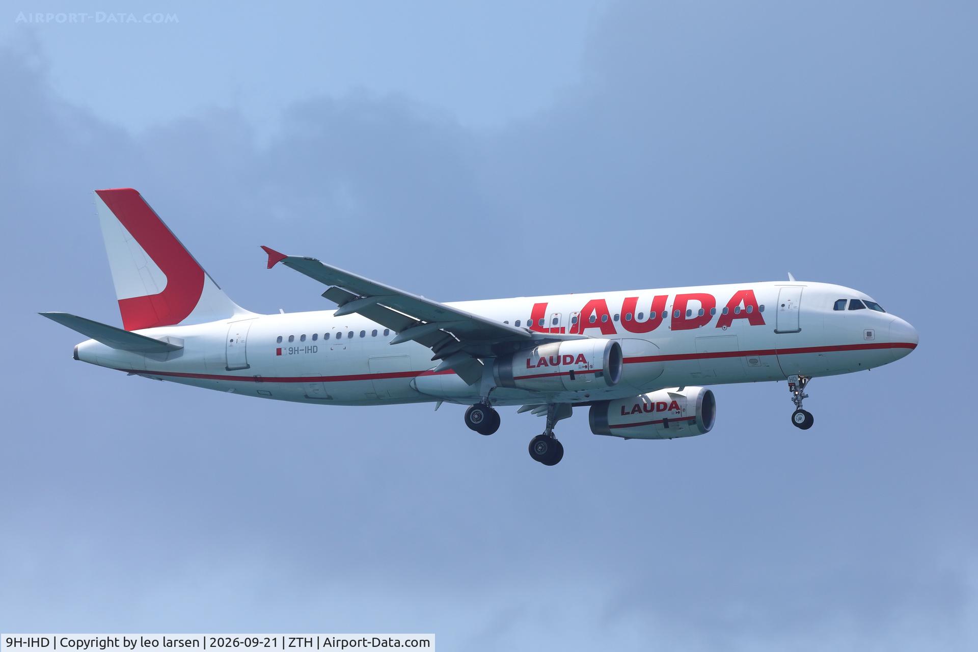 Aircraft 9H-IHD, 2007 Airbus A320-232, c/n 3270, Zakynthos 21.9.2026, at ZTH, photo by leo larsen