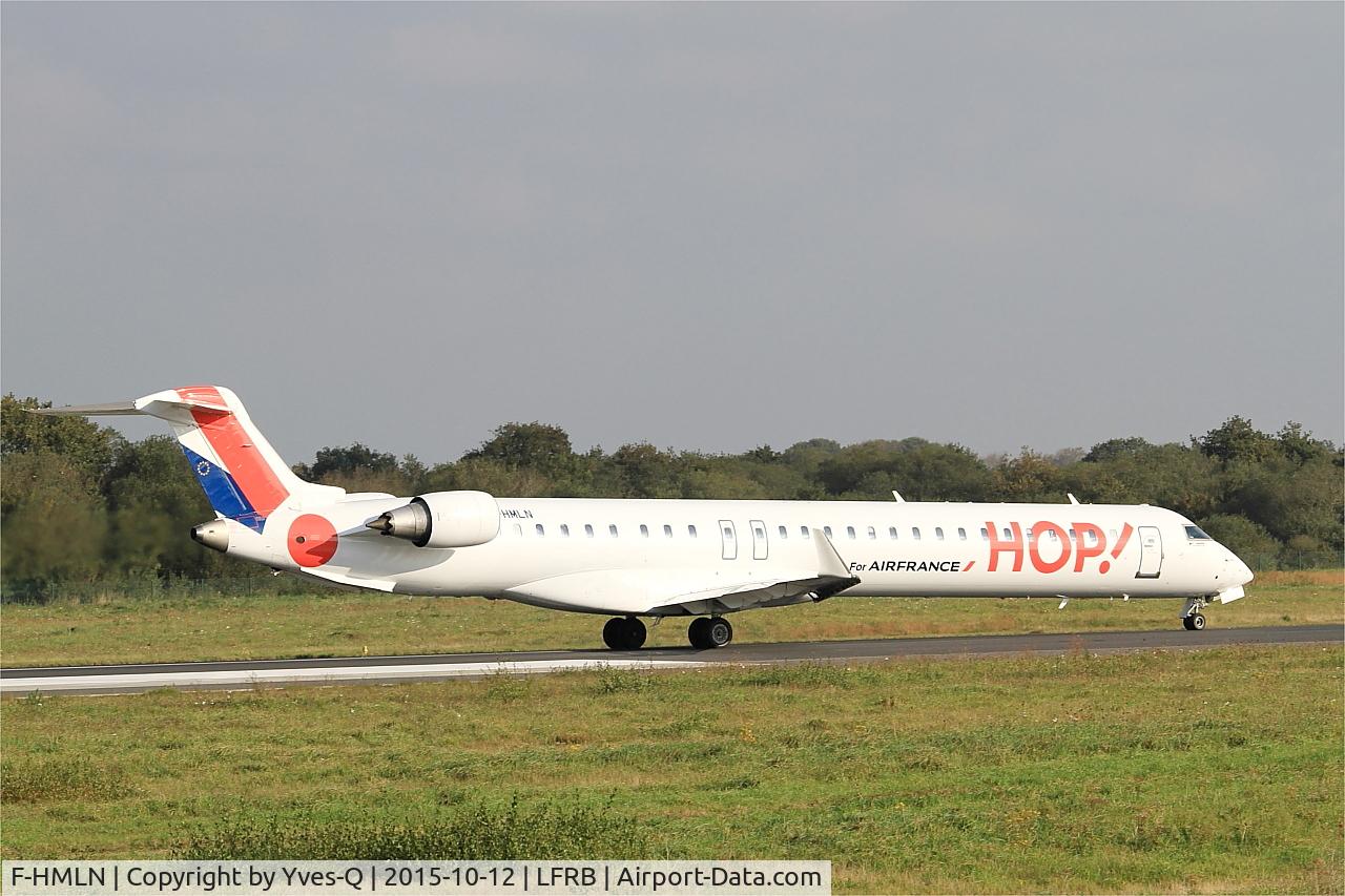 Aircraft F-HMLN, 2012 Bombardier CRJ-1000EL NG (CL-600-2E25), c/n 19024, Bombardier CRJ-1000EL NG, Take off run rwy 07R, Brest-Bretagne Airport (LFRB-BES), at LFRB, photo by Yves-Q