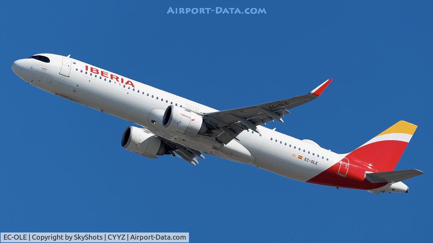 Aircraft EC-OLE, 2015 Airbus A321-211, c/n 6432, Iberia A321neo (EC-OLE), at CYYZ, photo by SkyShots