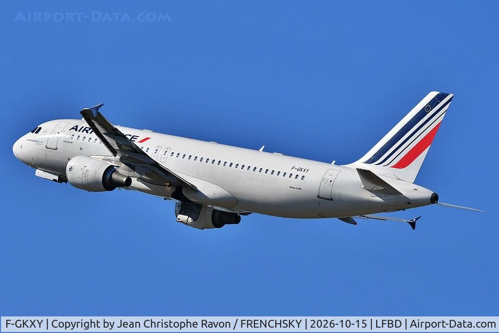 Aircraft F-GKXY, 2009 Airbus A320-214, c/n 4105, Bordeaux (BOD) Paris (CDG) AF7435, at LFBD, photo by Jean Christophe Ravon / FRENCHSKY