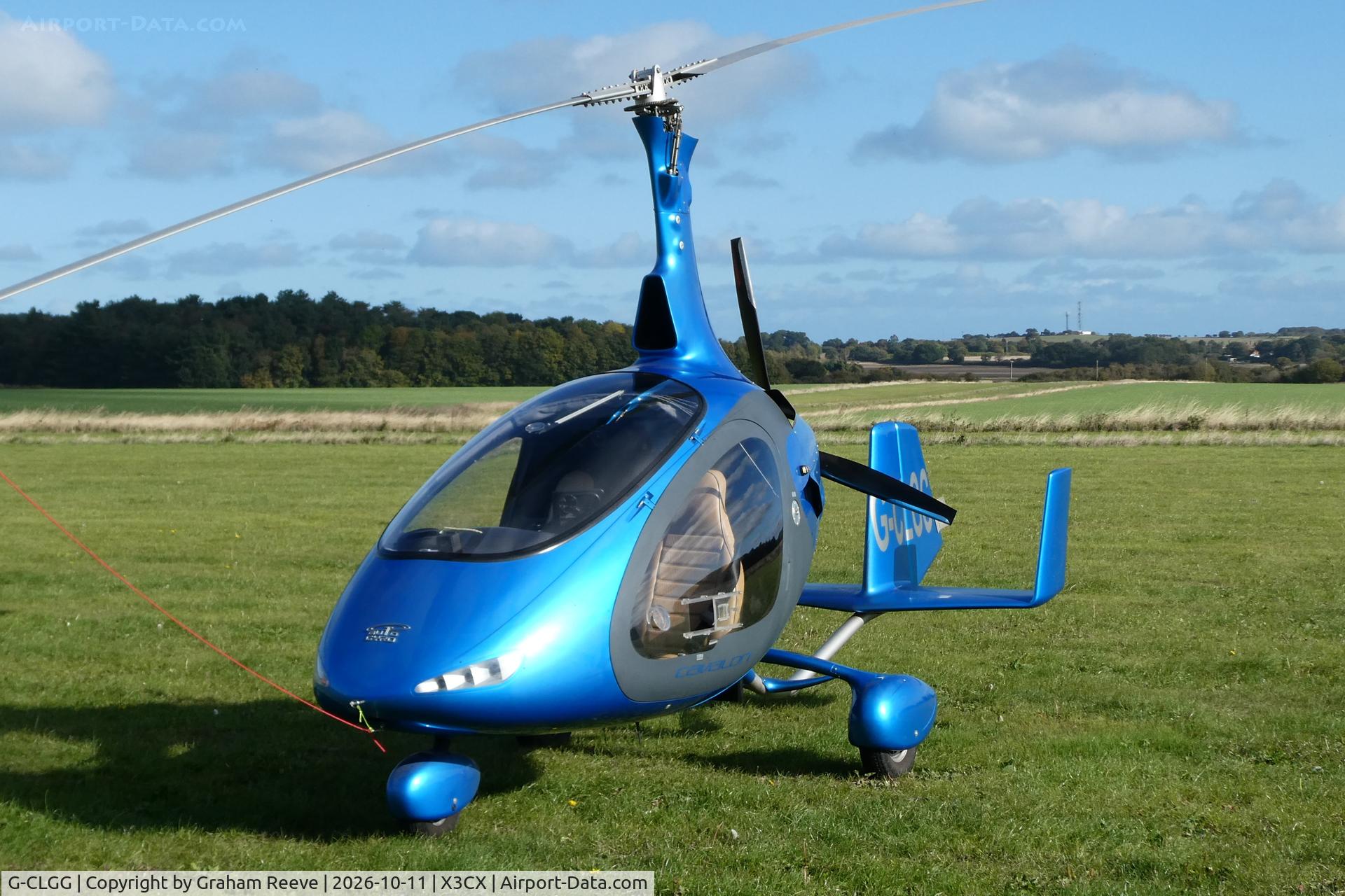 Aircraft G-CLGG, 2019 RotorSport UK Cavalon, c/n RSUK/CVLN/034, Parked at Northrepps., at X3CX, photo by Graham Reeve