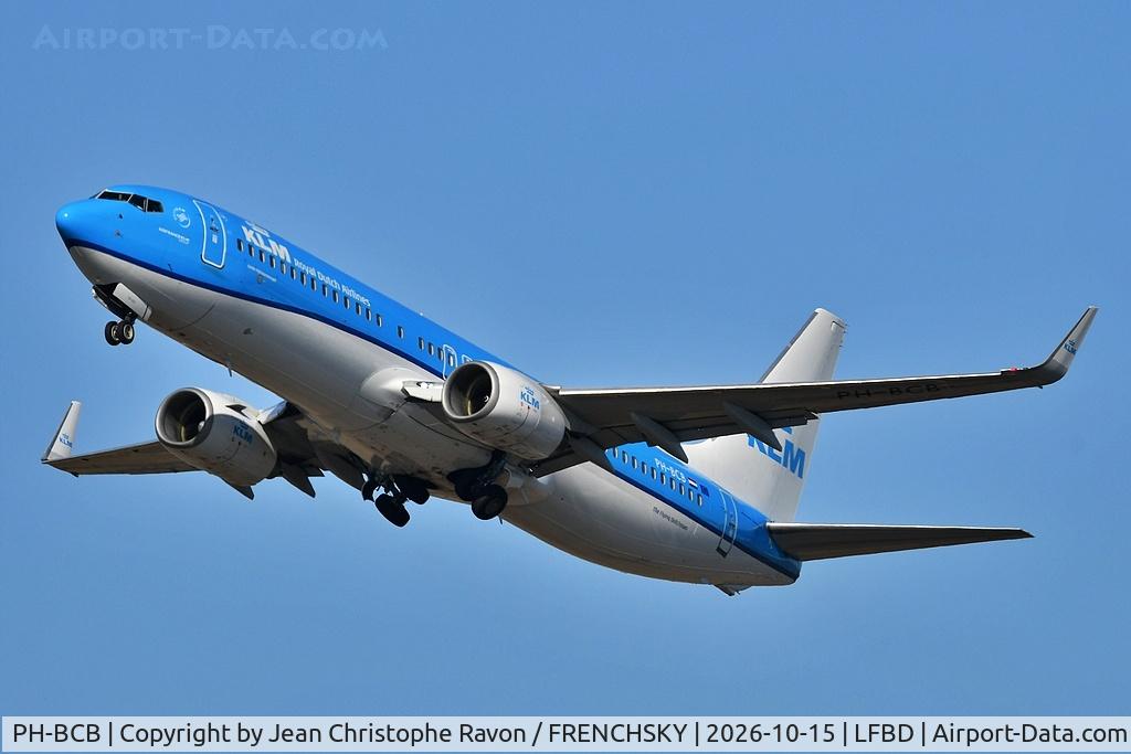 Aircraft PH-BCB, 2011 Boeing 737-8K2, c/n 39443 l/n 3648, Bordeaux (BOD) Amsterdam (AMS) (KLM9865), at LFBD, photo by Jean Christophe Ravon / FRENCHSKY