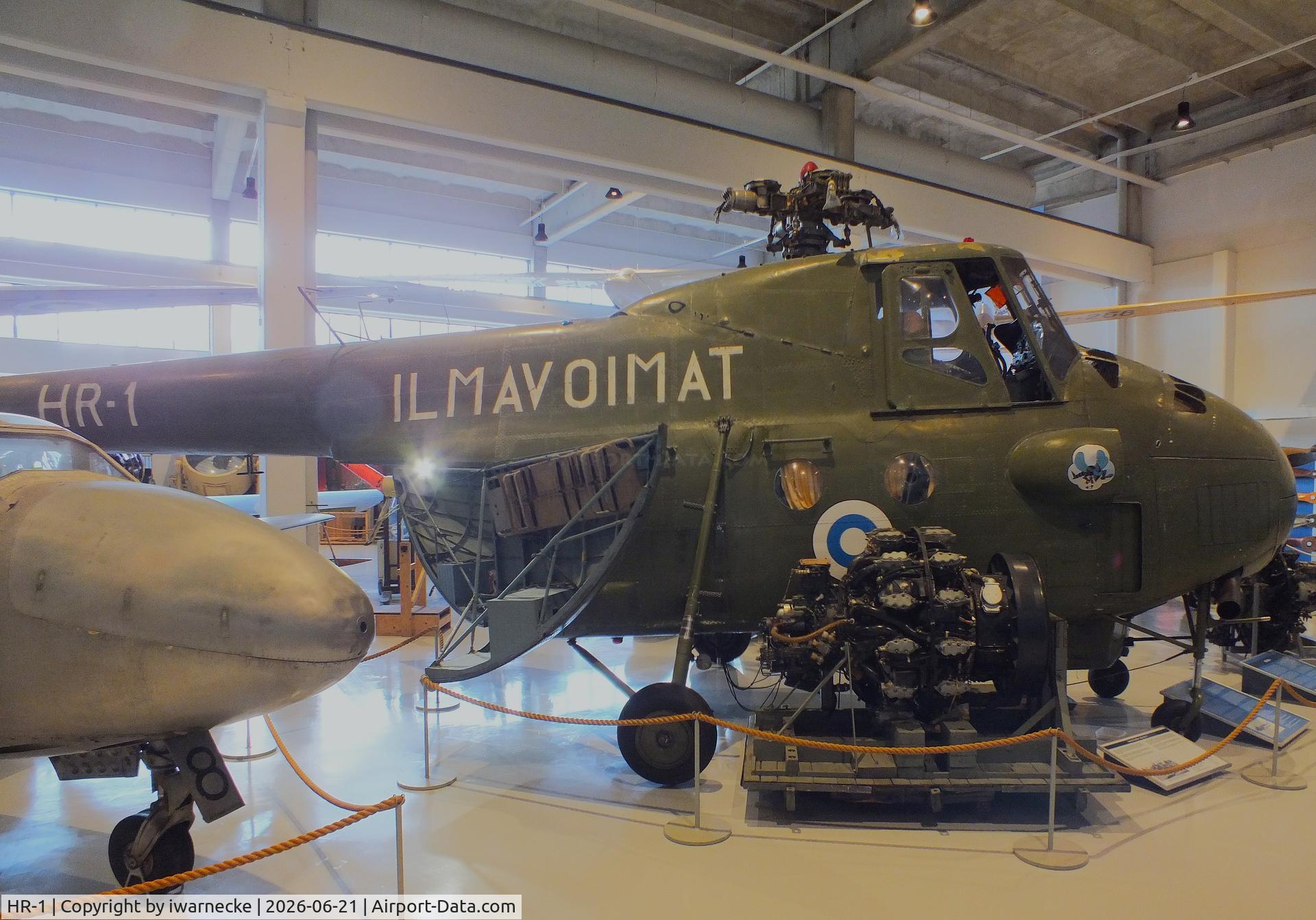 Aircraft HR-1, Mil Mi-4 Hound, c/n 07114, Mil Mi-4 HOUND (minus main rotor blades) at the Suomen Ilmavoimamuseo (Finnish Air Force Museum, formerly known as Keski-Suomen Ilmailumuseo / Aviation Museum of Central Finland), Jyväskylä-Tikkakoski, photo by iwarnecke