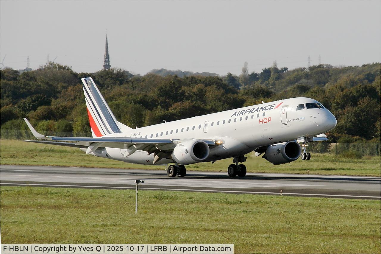 Aircraft F-HBLN, 2019 Embraer 190STD (ERJ-190-100STD), c/n 19000769, Embraer 190STD, Landing rwy 07R, Brest-Bretagne airport (LFRB-BES), at LFRB, photo by Yves-Q