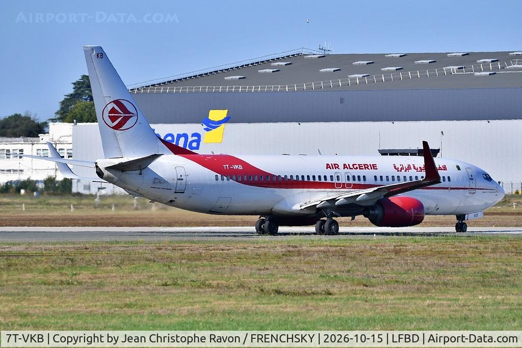 Aircraft 7T-VKB, 2005 Boeing 737-8D6, c/n 34165 l/n 1768, Bordeaux (BOD) Oran (ORN) AH1193, at LFBD, photo by Jean Christophe Ravon / FRENCHSKY