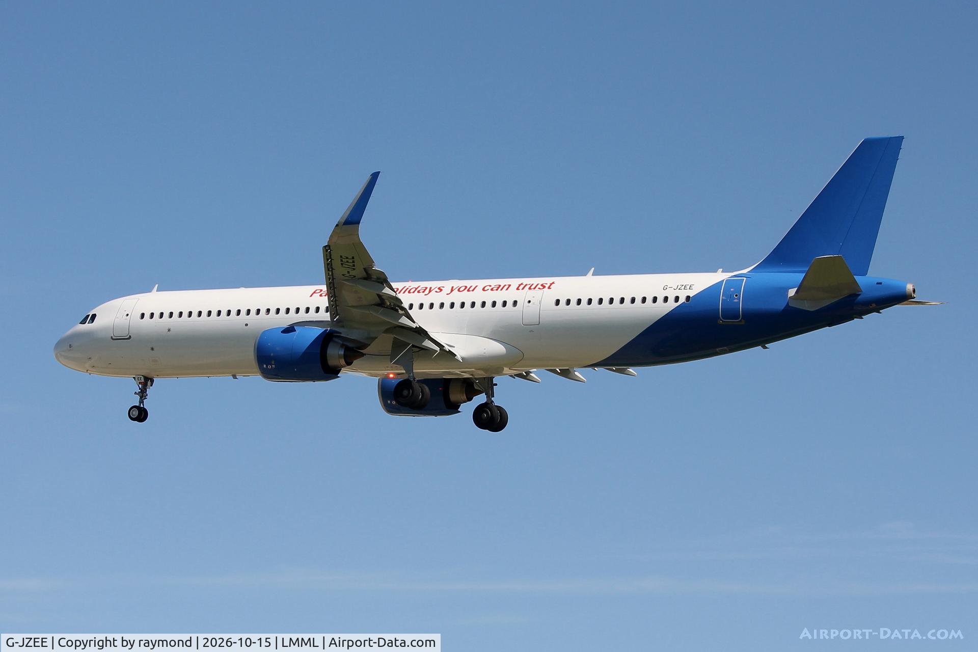 Aircraft G-JZEE, Airbus 321-251NX, c/n 13362, Airbus A32-251NX of Jet2 reg G-JZEE approaching RW31 landing in Malta., at LMML, photo by raymond