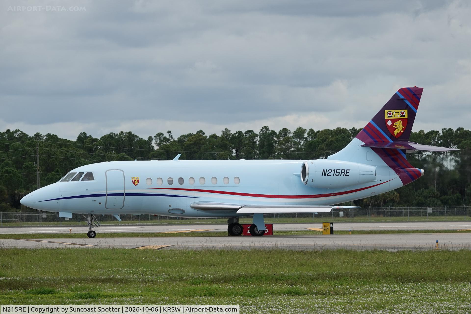 Aircraft N215RE, 2004 Dassault Falcon 2000, c/n 215, Falcon 215RE taxis at Southwest Florida International Airport prior to flight to Naples Airport, at KRSW, photo by Suncoast Spotter