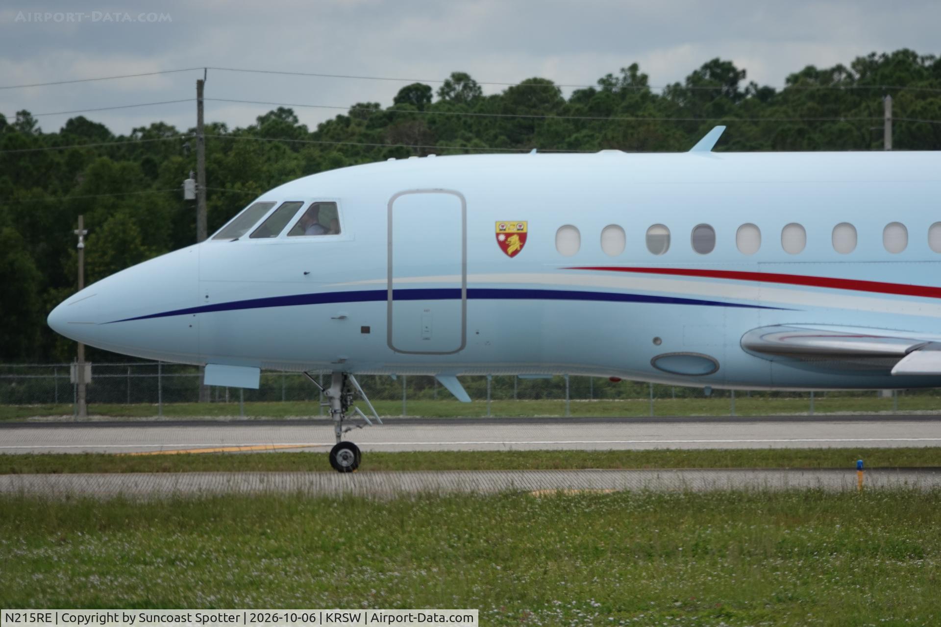 Aircraft N215RE, 2004 Dassault Falcon 2000, c/n 215, Falcon 215RE taxis at Southwest Florida International Airport prior to flight to Naples Airport, at KRSW, photo by Suncoast Spotter