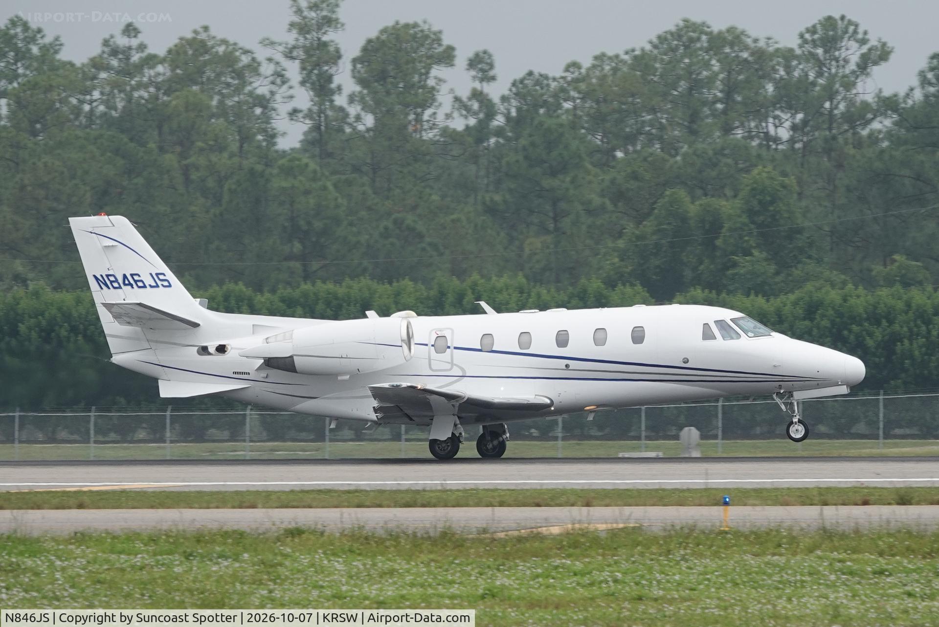 Aircraft N846JS, 2003 Cessna 560XL, c/n 560-5355, Jet share 846 departs Southwest Florida International Airport enroute to Sarasota-Bradenton International Airport, at KRSW, photo by Suncoast Spotter