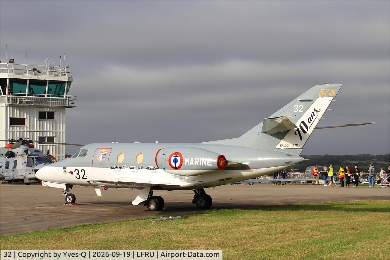 Aircraft 32, 1974 Dassault Falcon 10MER, c/n 32, Dassault Falcon 10MER, Parked, Morlaix-Ploujean airport (LFRU-MXN), at LFRU, photo by Yves-Q