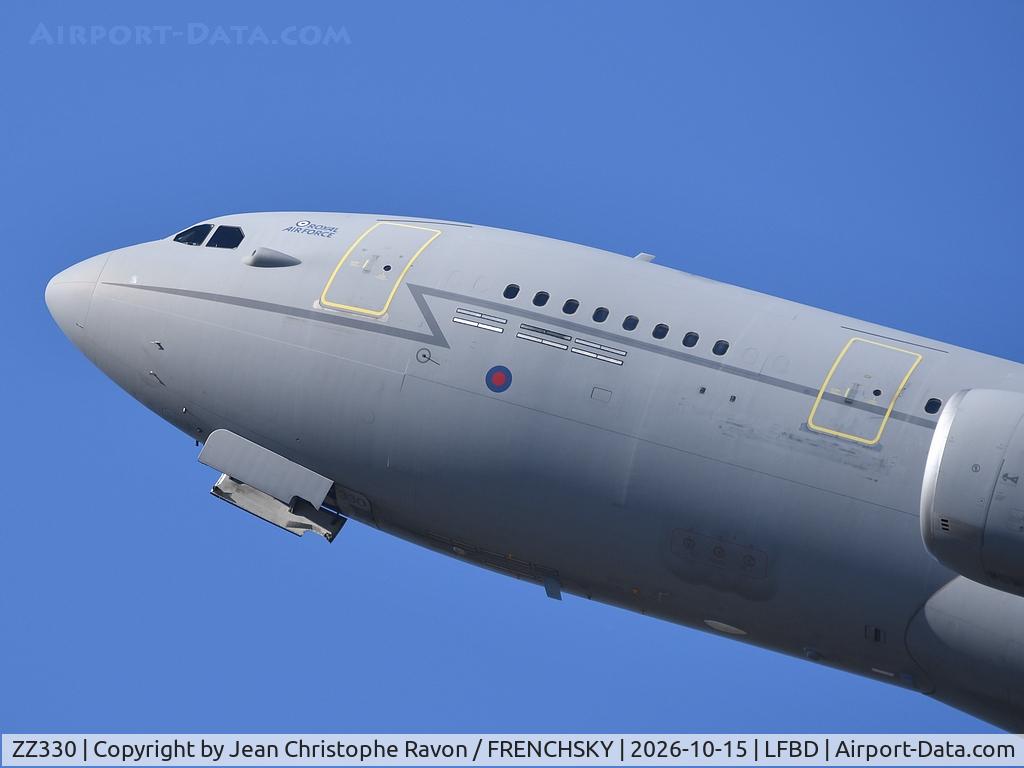 Aircraft ZZ330, 2009 Airbus KC2 Voyager (A330-243MRTT), c/n 1046, Bordeaux (BOD) Hannover (HAJ) RRR2264, at LFBD, photo by Jean Christophe Ravon / FRENCHSKY