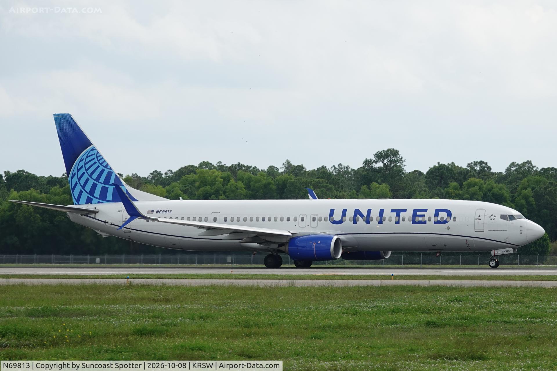 Aircraft N69813, 2014 Boeing 737-924/ER, c/n 43531 l/n 4773, United 2054 departs Southwest Florida International Airport enroute to Washington-Dulles International Airport, at KRSW, photo by Suncoast Spotter