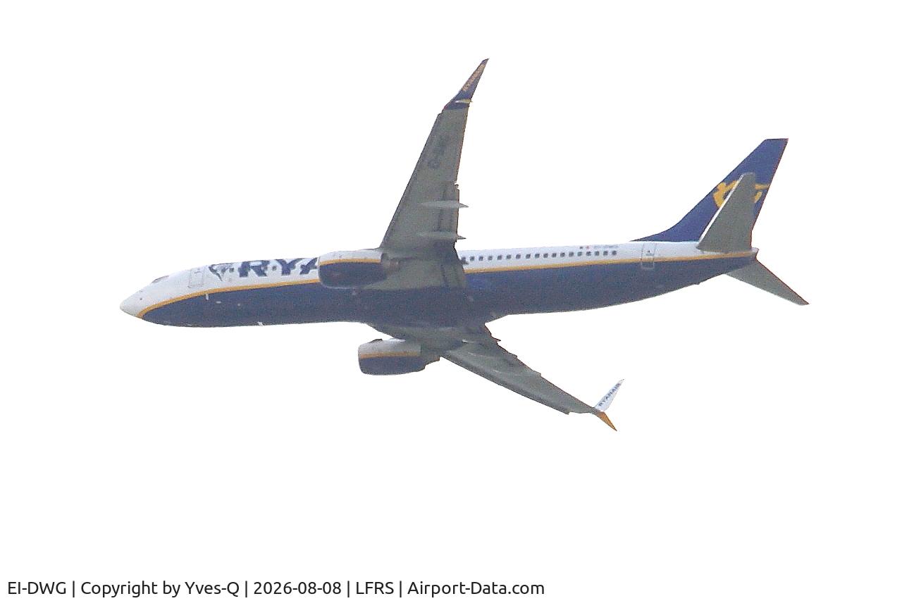 Aircraft EI-DWG, 2007 Boeing 737-8AS, c/n 33620 l/n 2397, Boeing 737-8AS, Climbing from rwy 03, Nantes-Atlantique airport (LFRS-NTE), at LFRS, photo by Yves-Q