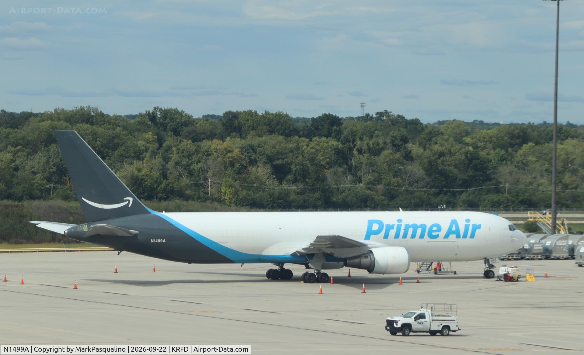 Aircraft N1499A, 1995 Boeing 767-328/ER, c/n 27428/586, Boeing 767-328/ER, at KRFD, photo by MarkPasqualino