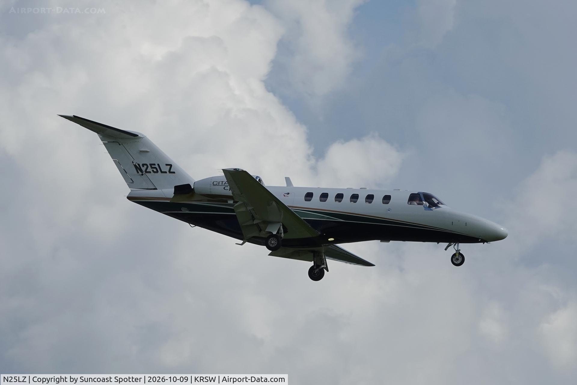 Aircraft N25LZ, 2003 Cessna 525A CitationJet CJ2, c/n 525A0177, Northshore 25 arrives at Southwest Florida International Airport following flight from Long Island MacArthur Airport, at KRSW, photo by Suncoast Spotter