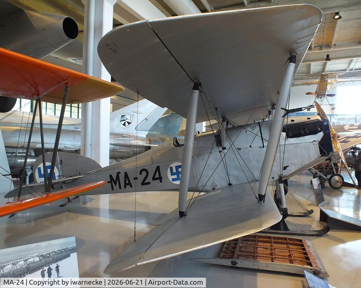 Aircraft MA-24, Martinsyde F.4 Buzzard, c/n D4326, Martinsyde F.4 Buzzard on skis at the Suomen Ilmavoimamuseo (Finnish Air Force Museum, formerly known as Keski-Suomen Ilmailumuseo / Aviation Museum of Central Finland), Jyväskylä-Tikkakoski, photo by iwarnecke