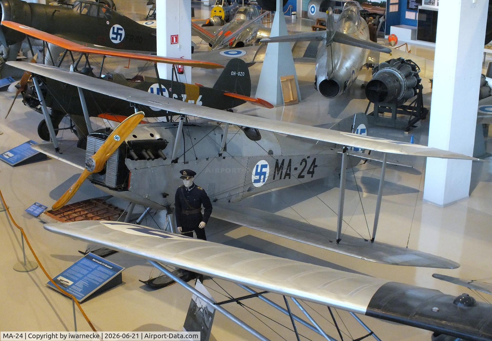 Aircraft MA-24, Martinsyde F.4 Buzzard, c/n D4326, Martinsyde F.4 Buzzard on skis at the Suomen Ilmavoimamuseo (Finnish Air Force Museum, formerly known as Keski-Suomen Ilmailumuseo / Aviation Museum of Central Finland), Jyväskylä-Tikkakoski, photo by iwarnecke