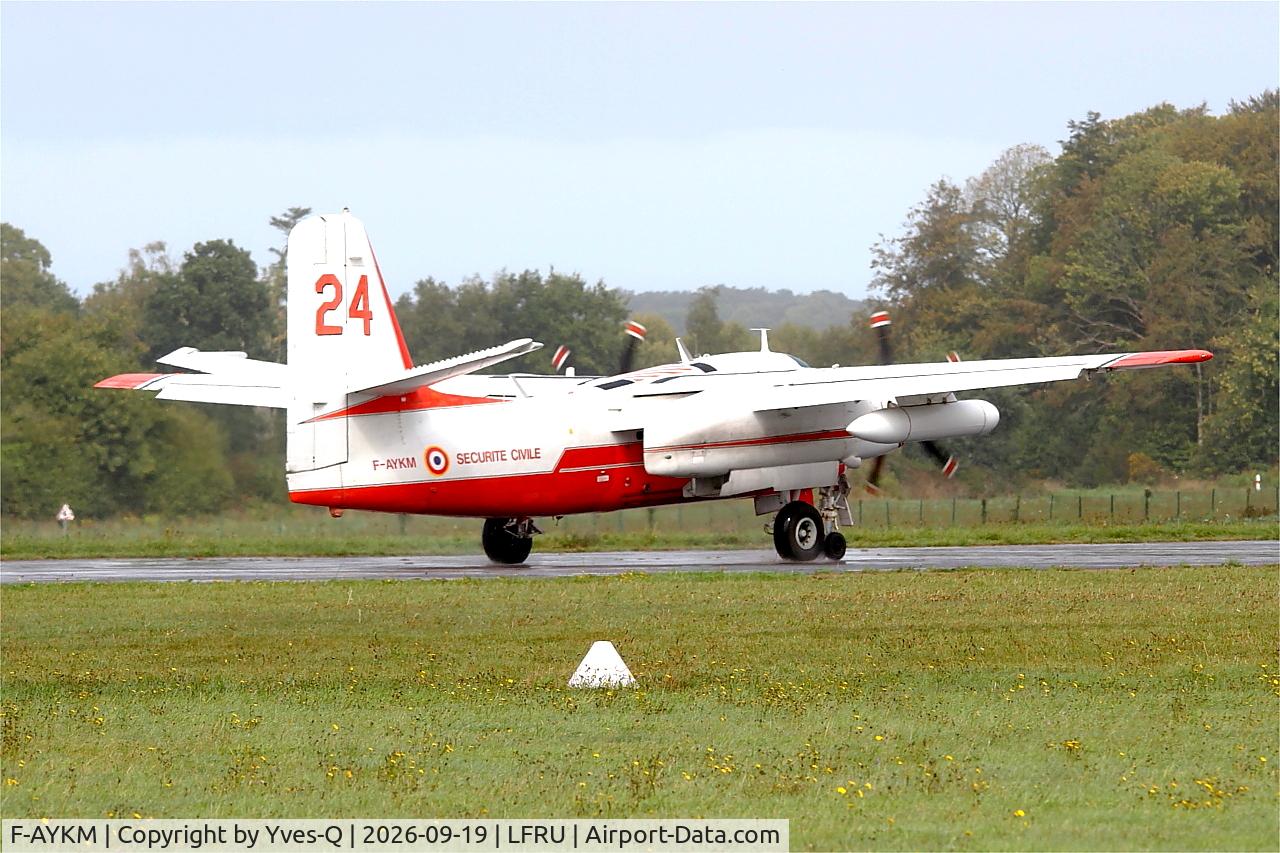 Aircraft F-AYKM, Grumman Conair S-2T Turbo Firecat, c/n 461/021, Grumman Conair S-2T Turbo Firecat, Taxiing rwy 04 , Morlaix-Ploujean airport (LFRU-MXN), at LFRU, photo by Yves-Q