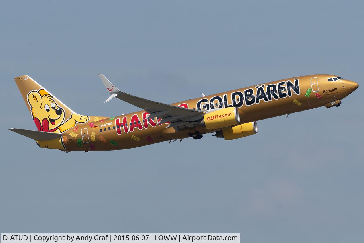 Aircraft D-ATUD, 2006 Boeing 737-8K5, c/n 34685 l/n 1901, TUI 737-800, at LOWW, photo by Andy Graf