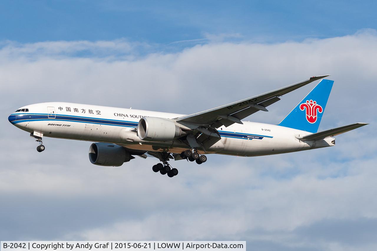Aircraft B-2042, 2013 Boeing 777-F1B, c/n 41633 l/n 1126, China Southern 777-200, at LOWW, photo by Andy Graf