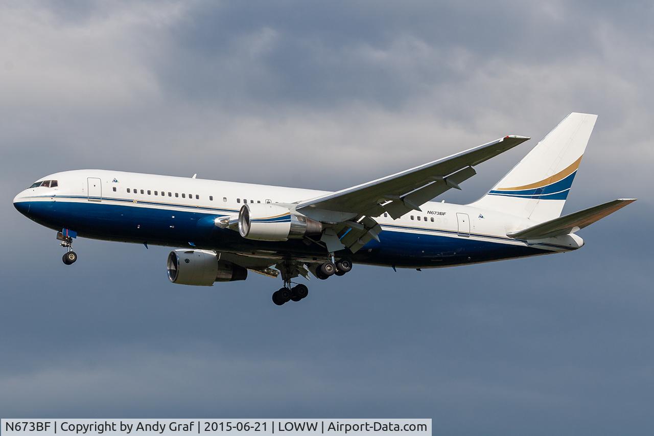 Aircraft N673BF, 1986 Boeing 767-238, c/n 23402, Untitled 767-200, at LOWW, photo by Andy Graf
