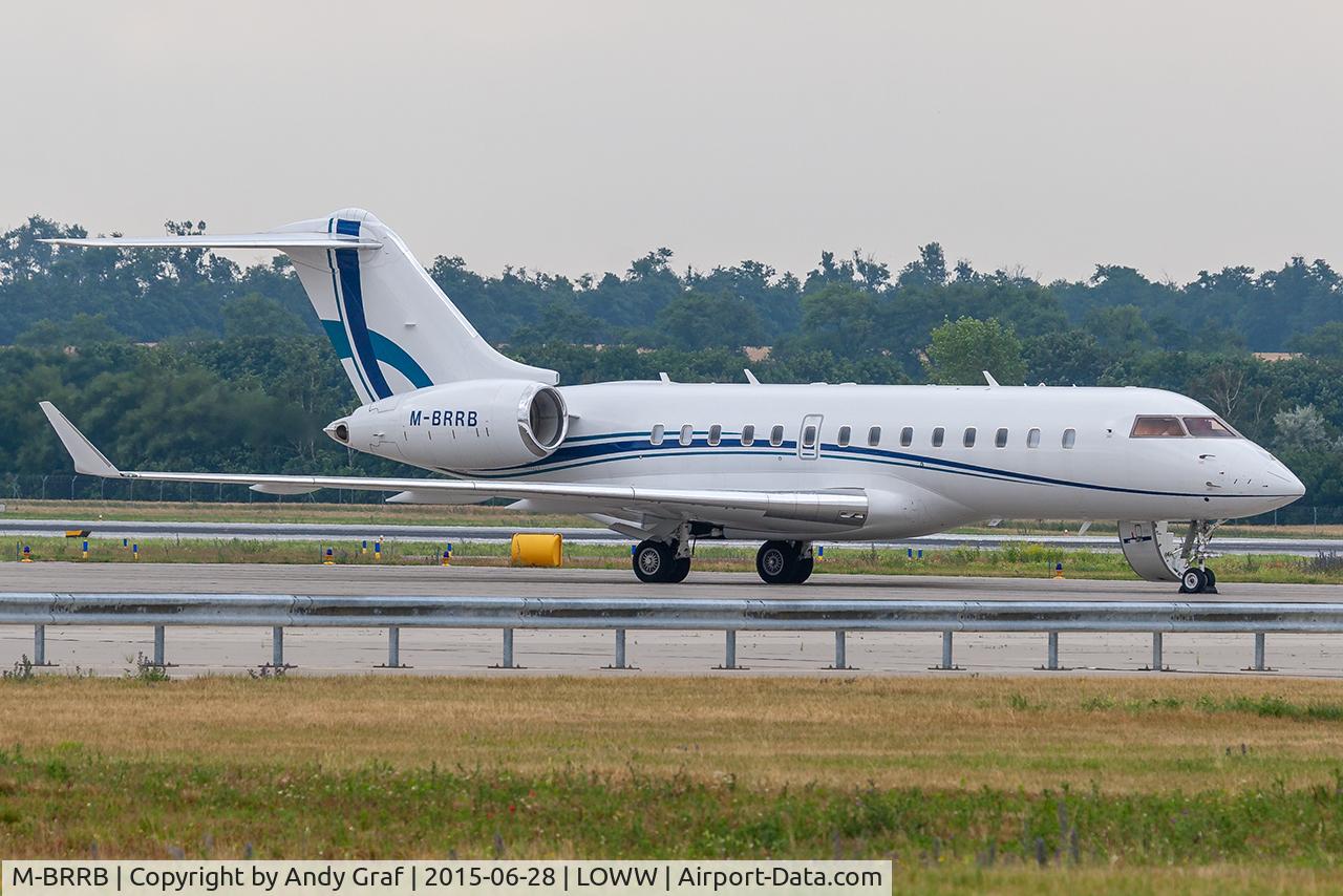 Aircraft M-BRRB, 2009 Bombardier BD-700-1A11 Global 5000, c/n 9325, Untitled BD700, at LOWW, photo by Andy Graf