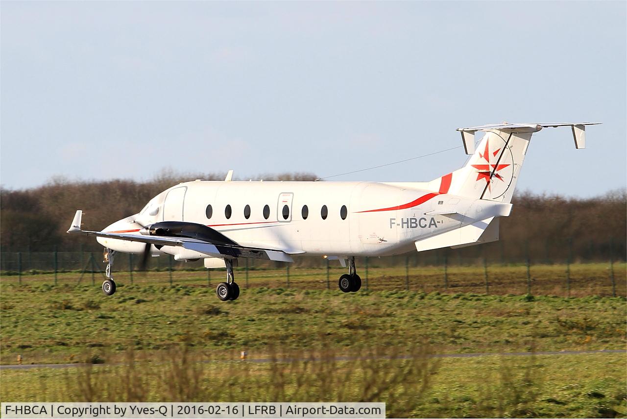 Aircraft F-HBCA, 1995 Beech 1900D, c/n UE-188, Beech 1900D, Landing rwy 25L, Brest-Bretagne airport (LFRB-BES), at LFRB, photo by Yves-Q