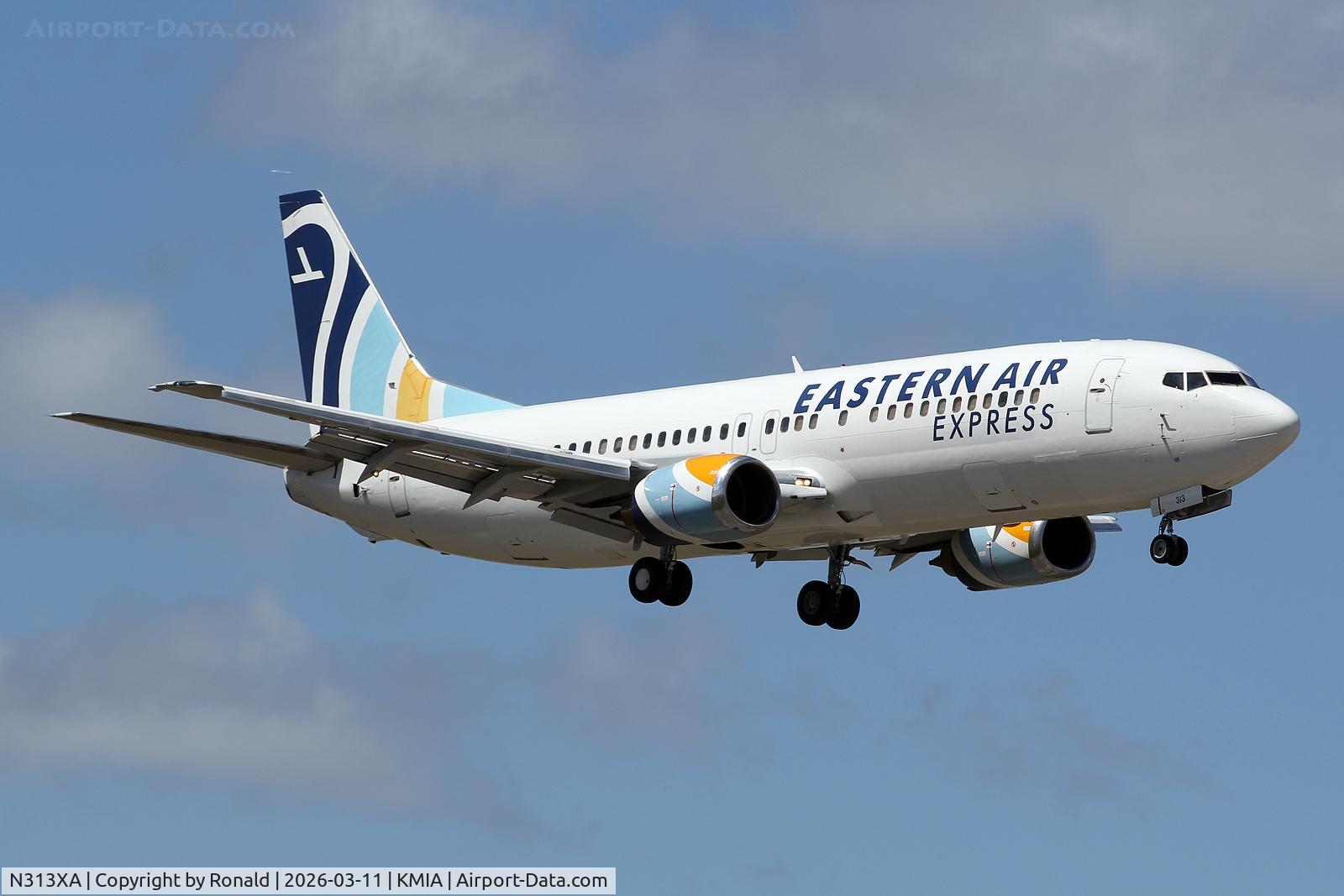 Aircraft N313XA, 1991 Boeing 737-484, c/n 25313 l/n 2109, at mia, at KMIA, photo by Ronald