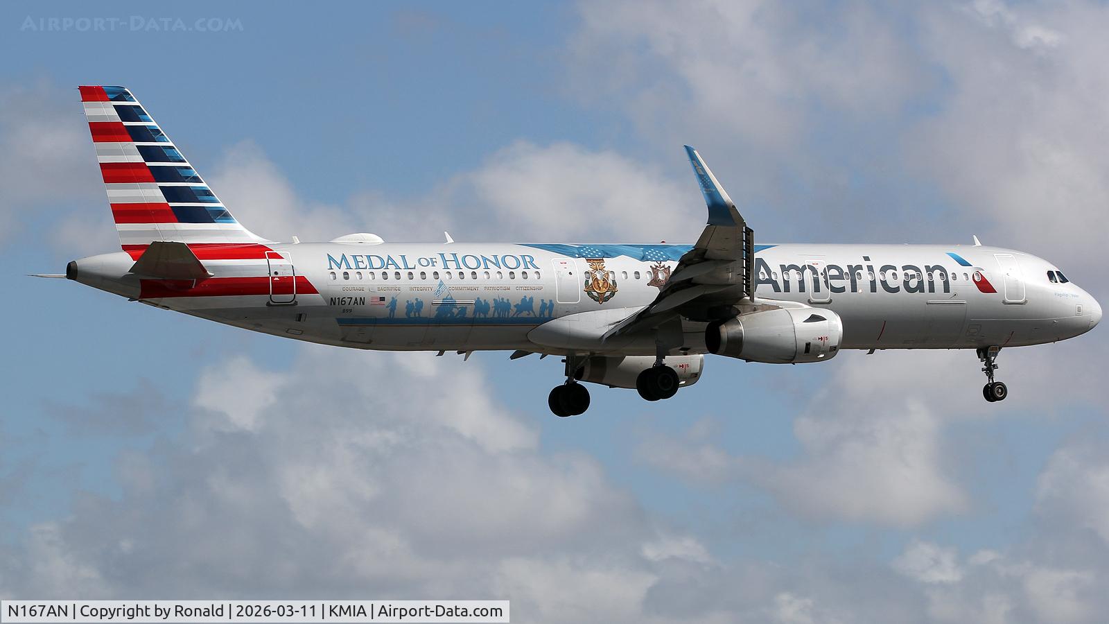 Aircraft N167AN, 2016 Airbus A321-231, c/n 7013, at mia, at KMIA, photo by Ronald