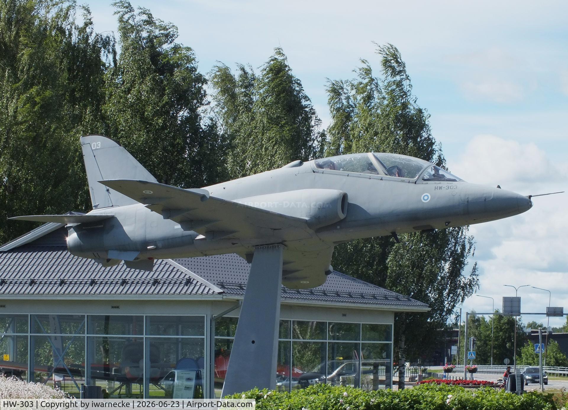 Aircraft HW-303, 1980 British Aerospace Hawk Mk.51, c/n 312200/173, BAe Hawk 51 at the Lentokonepuisto (Aircraft Park), Kauhava, photo by iwarnecke