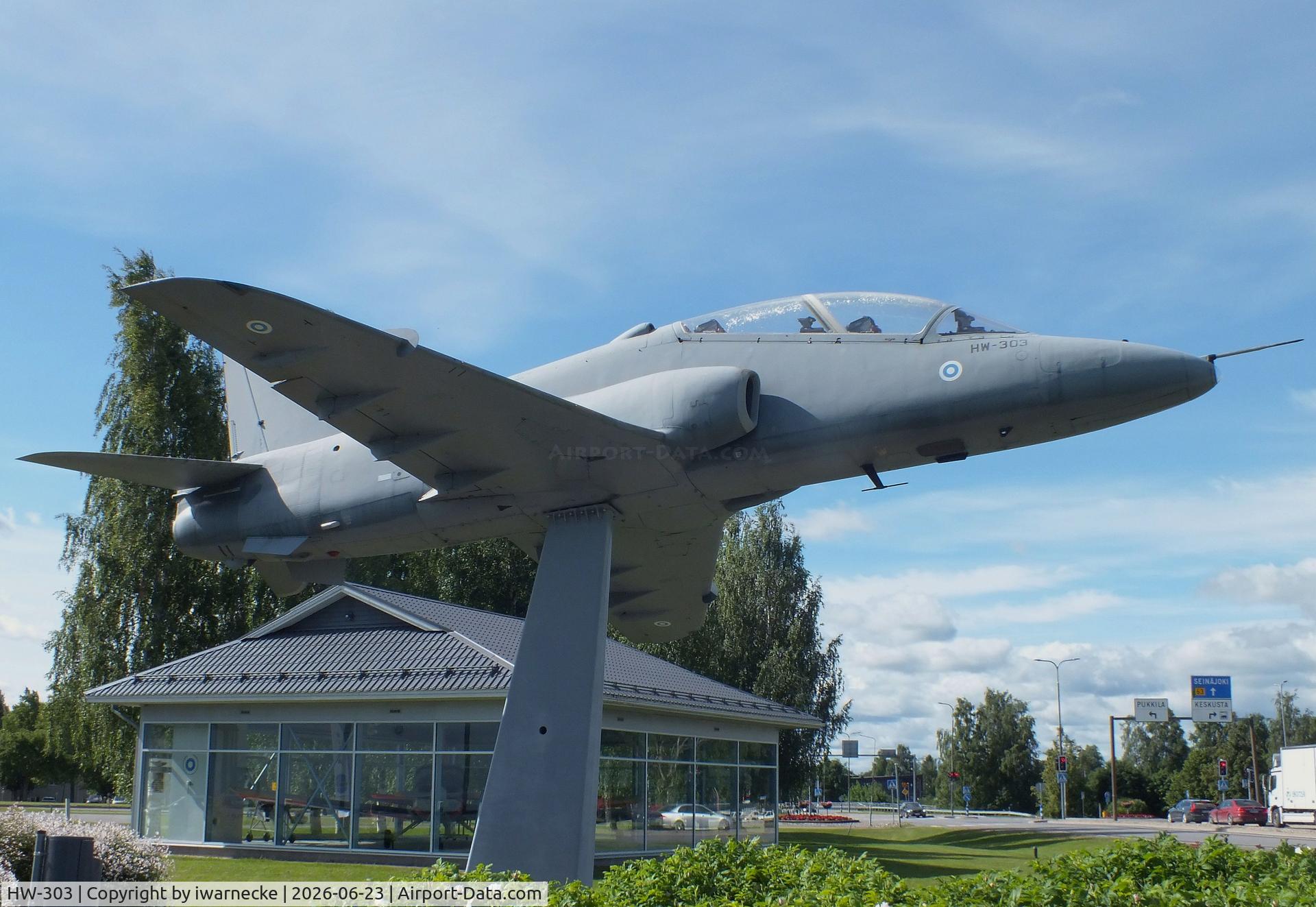 Aircraft HW-303, 1980 British Aerospace Hawk Mk.51, c/n 312200/173, BAe Hawk 51 at the Lentokonepuisto (Aircraft Park), Kauhava, photo by iwarnecke