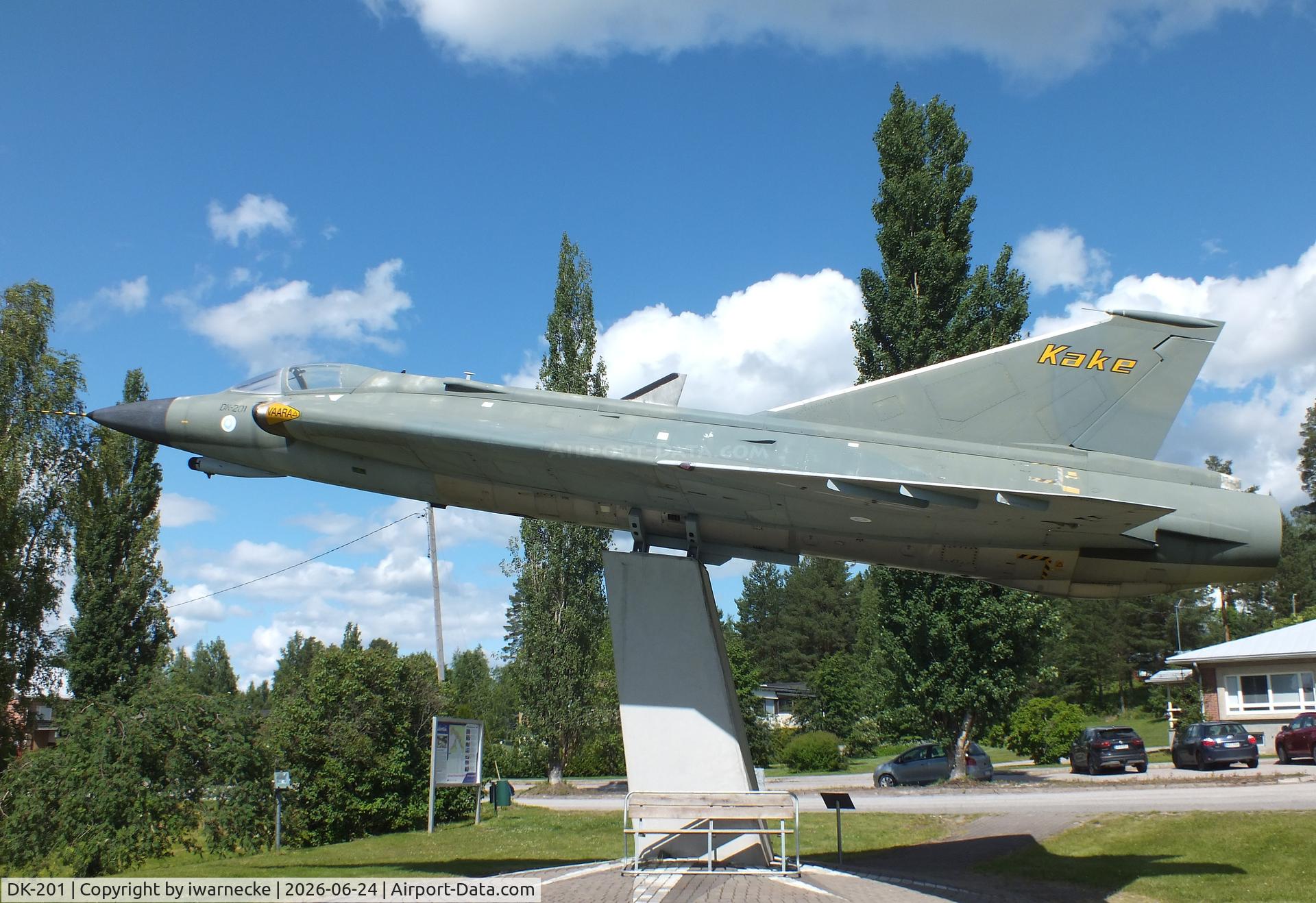 Aircraft DK-201, Saab J-35XS Draken, c/n 35-1301, SAAB 35S Draken at the intersection leading to the Hallinportti Ilmailumuseo (Halli Aviation Museum), Halli-Kuorevesi, photo by iwarnecke