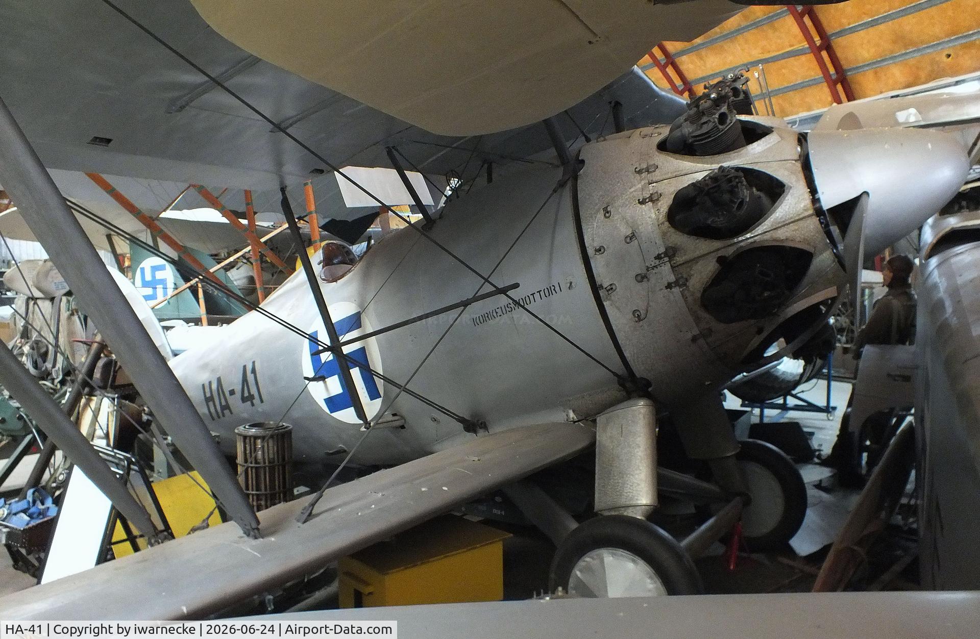 Aircraft HA-41, 1928 Valtion D 27 Haukka II, c/n 02, Valtion lentokonetehdas VL D 27 Haukka II at the Hallinportti Ilmailumuseo (Halli Aviation Museum), Halli-Kuorevesi, photo by iwarnecke