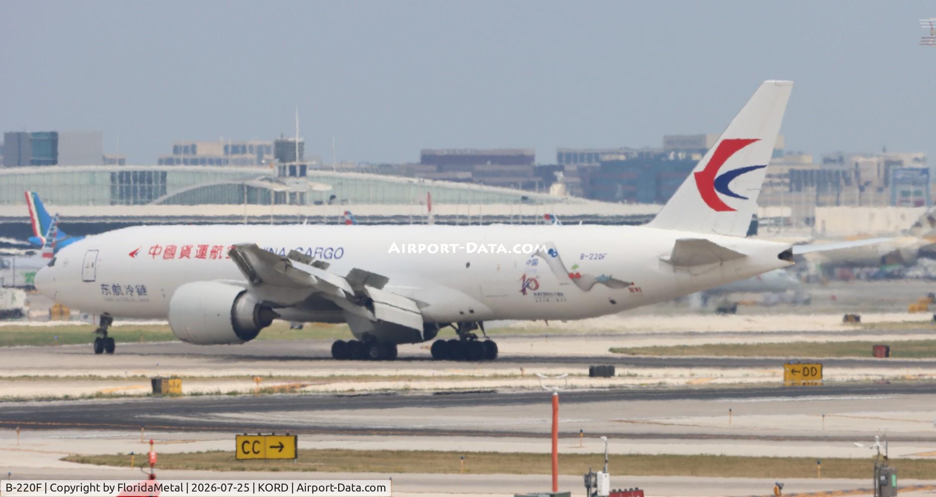 Aircraft B-220F, Boeing 777-F6N, c/n 66624, CKK 77L zx anc-ord, at KORD, photo by FloridaMetal