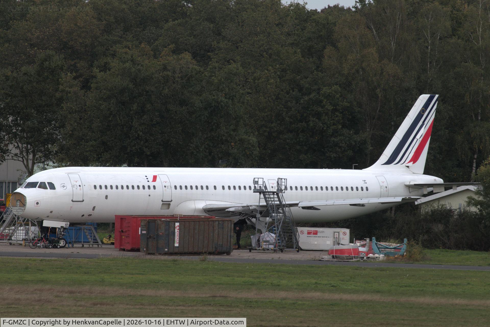 Aircraft F-GMZC, 1995 Airbus A321-111, c/n 521, Airbus A321-111 of Air France at Twente, for demolition by AELS, at EHTW, photo by HenkvanCapelle