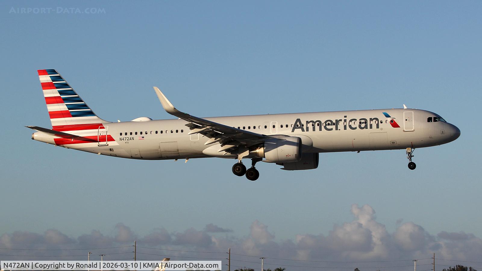Aircraft N472AN, 2024 Airbus S A S A321-253NX, c/n 12282, at mia, at KMIA, photo by Ronald