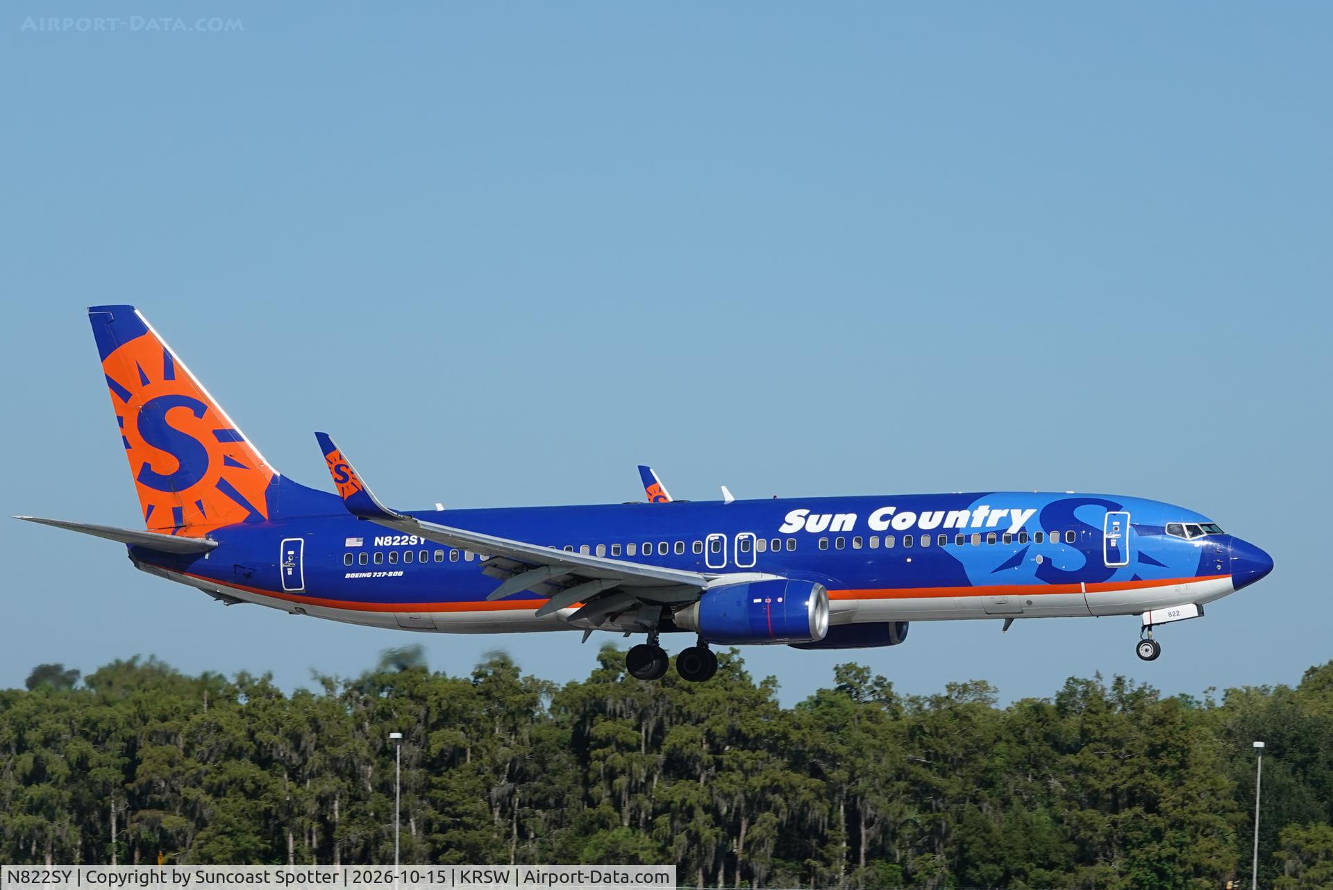 Aircraft N822SY, 2004 Boeing 737-8BK, c/n 33017, Sun Country 381 arrives at Southwest Florida International Airport following flight from Minneapolis-St Paul International Airport, at KRSW, photo by Suncoast Spotter