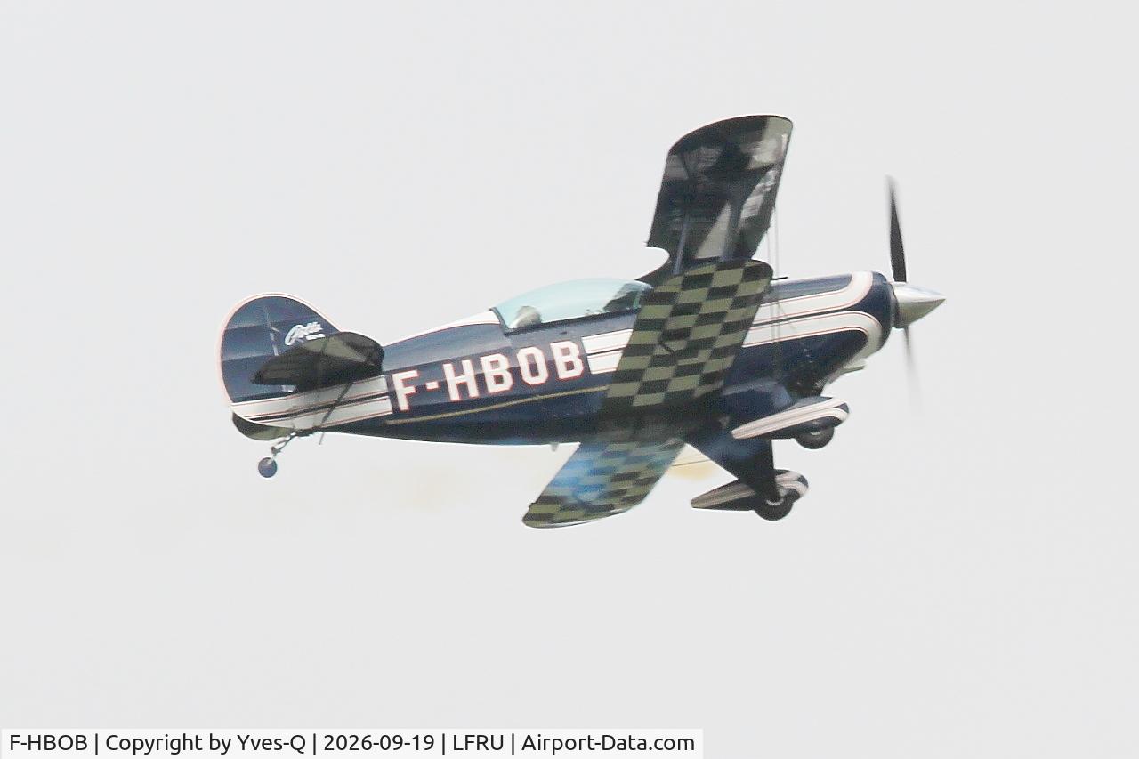 Aircraft F-HBOB, 1983 Aviat Pitts S-2B Special, c/n 5289, Aviat Pitts S-2B, On display, Morlaix-Ploujean airport (LFRU-MXN), at LFRU, photo by Yves-Q